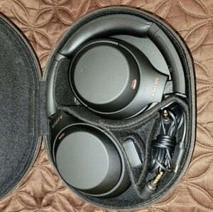 SONY - WH-1000XM4 - Wireless Noise Cancelling Stereo Headphones - BLACK